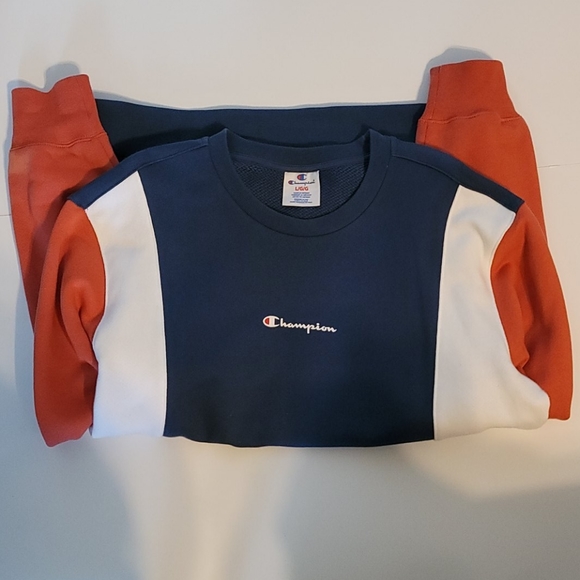 Champion Sweater - Picture 3 of 4